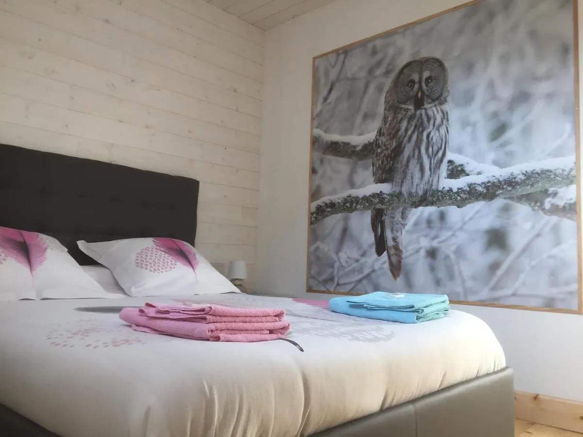 Couette-café Bed and Breakfast Les Roses Des Bois à Murat-le-Quaire France